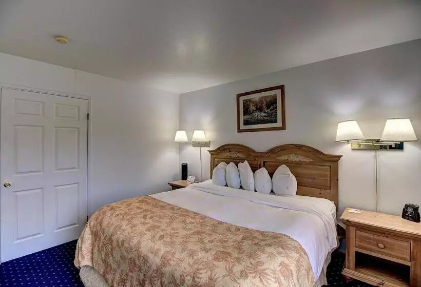 Standard-invahuone Queen-vuode, Days Inn & Suites By Wyndham Lolo
