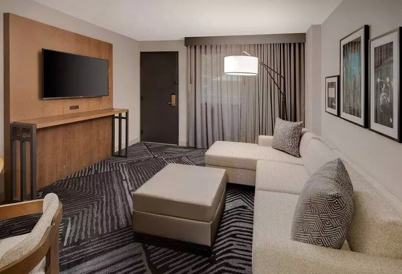 سوییت, Embassy Suites By Hilton San Rafael Marin County