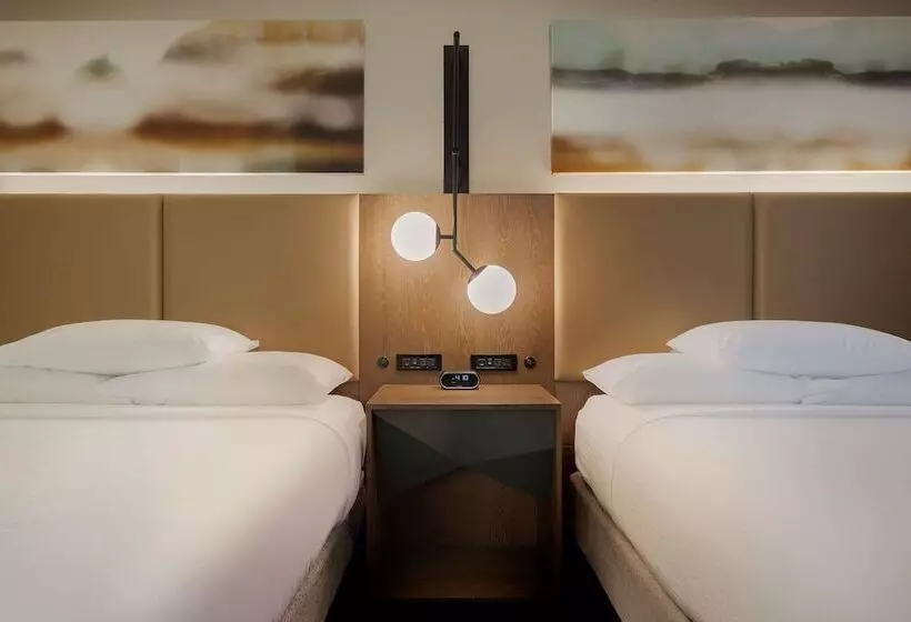 سوئیت برای معلولان, Embassy Suites By Hilton San Rafael Marin County