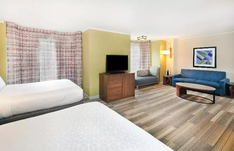 身障者適用スイートルーム, Holiday Inn Express Richmond, An Ihg