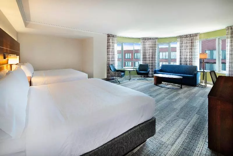 身障者適用スイートルーム, Holiday Inn Express Richmond, An Ihg