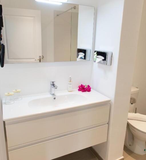 سوییت با چشمانداز دریا, Hôtel Frégate Bleue