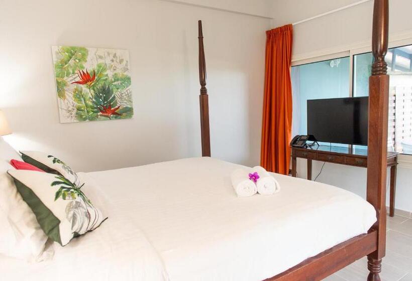 Deluxe Suite King Bed, Hôtel Frégate Bleue