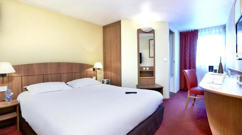 חדר סטנדרט מיטה זוגית, Kyriad Genève St Genis Pouilly