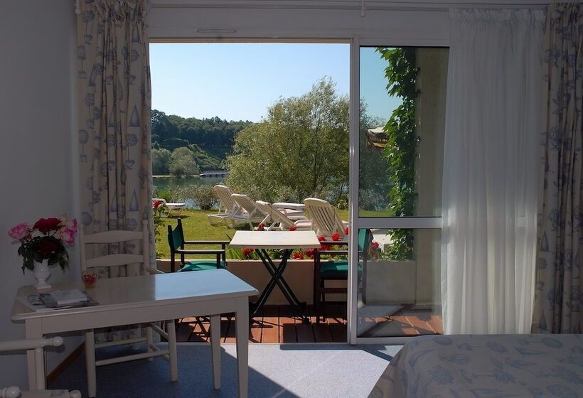Номер Superior, Les Jardins Du Lac