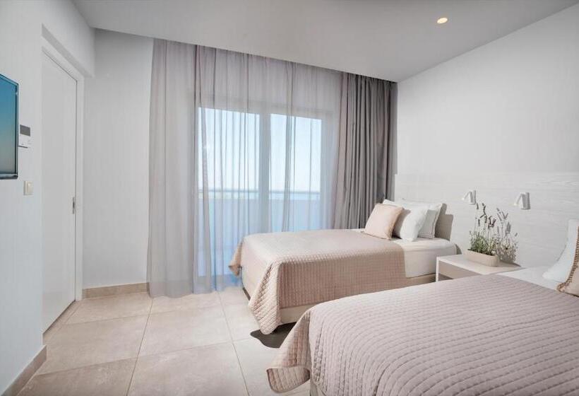 Семейный Номер Вид на Сад, Porto Bello Beach