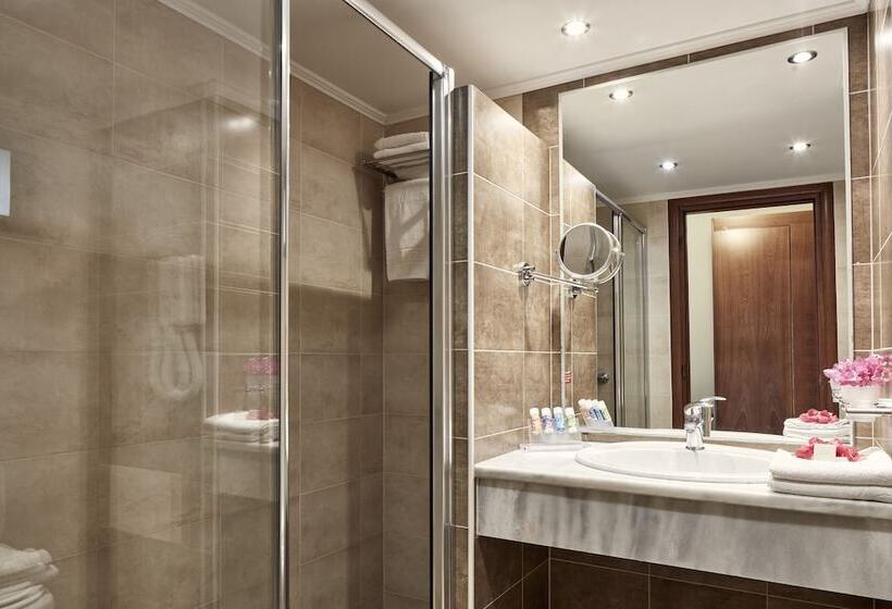 חדר משפחתי נוף לים, Porto Bello Beach