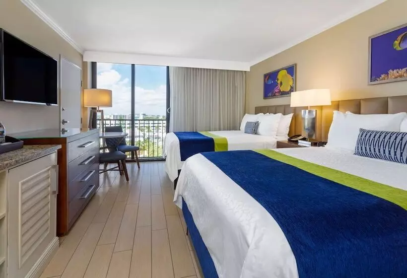 ２ダブルベッドのスタンダードルーム, Wyndham Deerfield Beach Resort