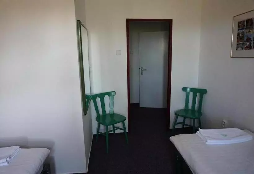 ファミリールーム, Retro Hotel Pod Zvičinou