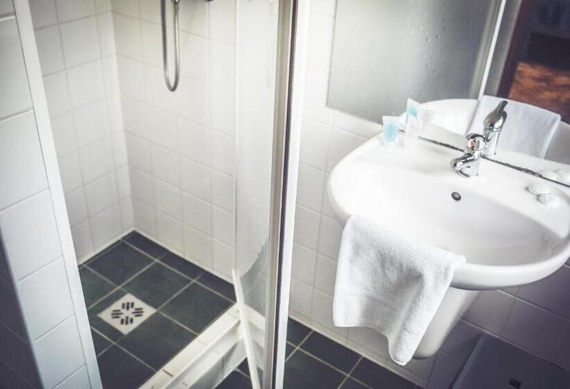 غرفة عائلية, Retro Hotel Pod Zvičinou