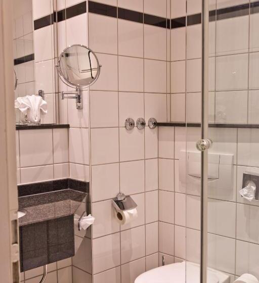 高级单人间, Astor & Apart