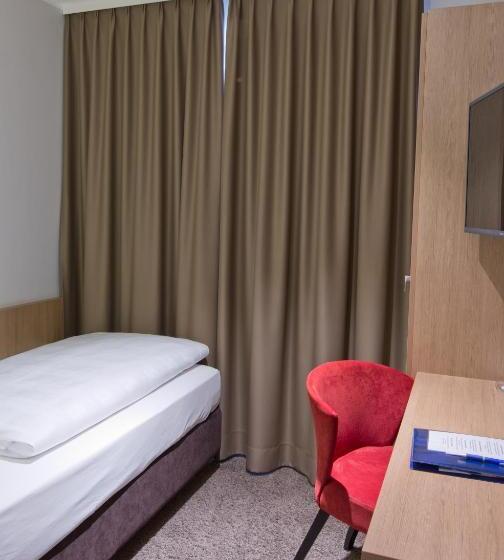 标准单人间, Astor & Apart