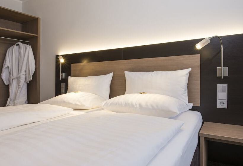 标准间, Astor & Apart