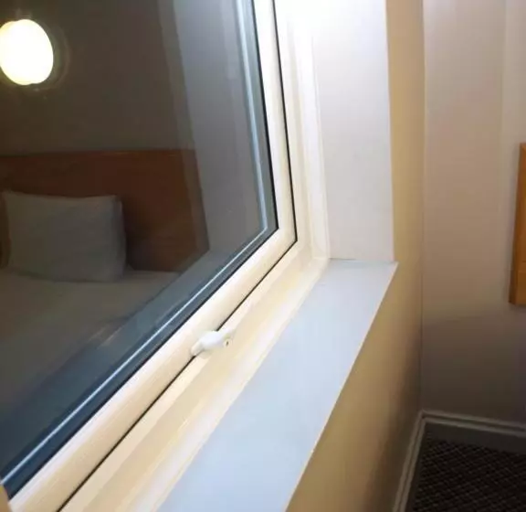 اتاق استاندارد برای معلولان, 247hotel.com