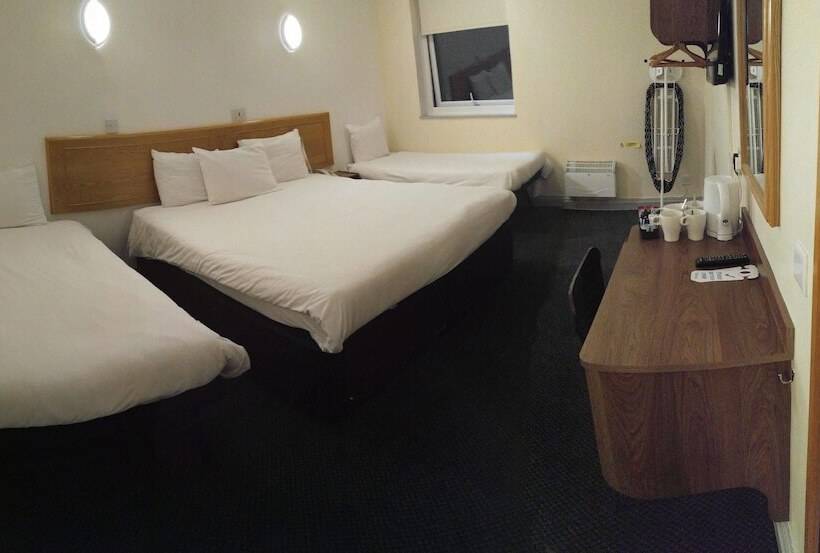 4인용 스탠다드 룸, 247hotel.com