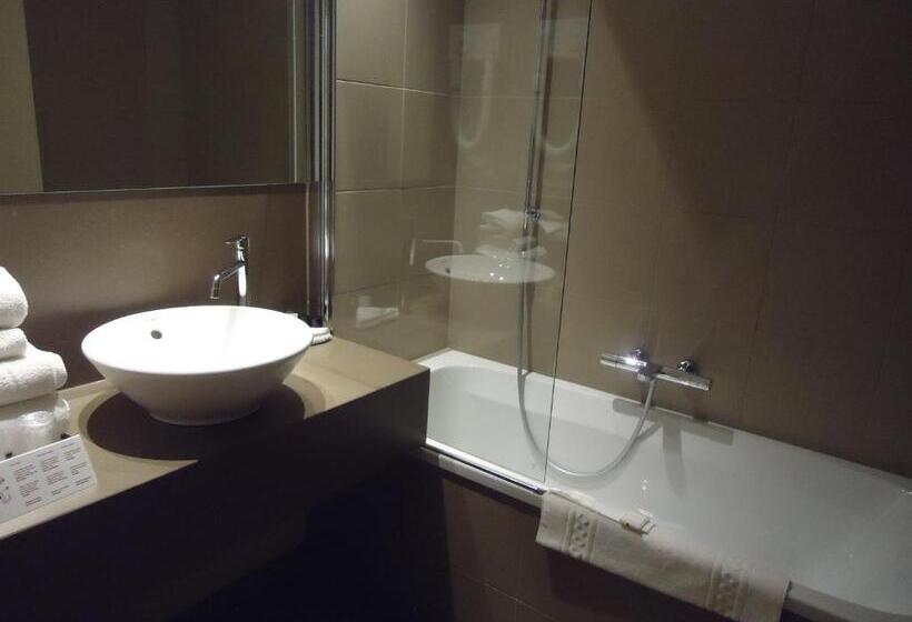 Номер Комфорт, Acacia