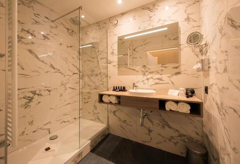 Номер Superior, Acacia