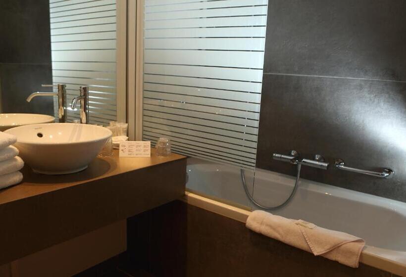 Номер Комфорт, Acacia