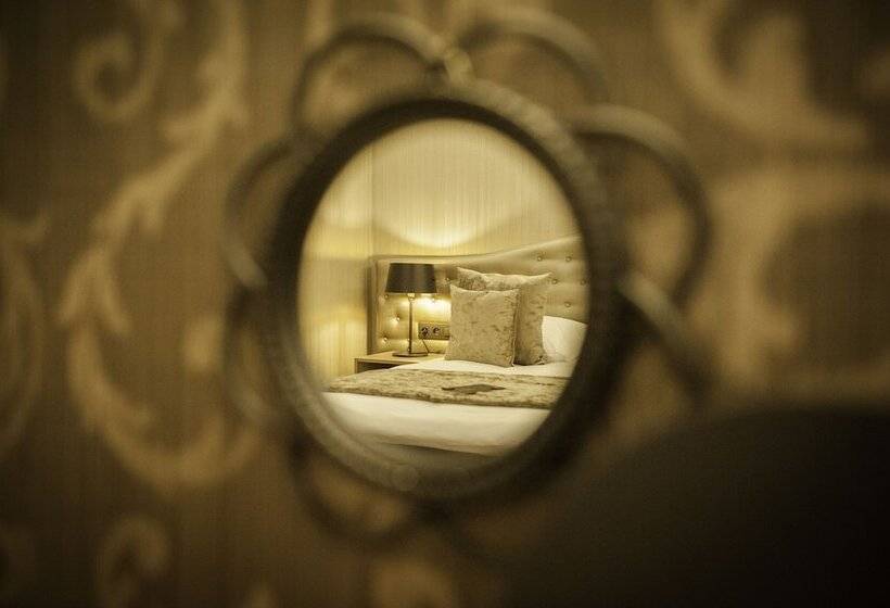 Номер Superior, Acacia