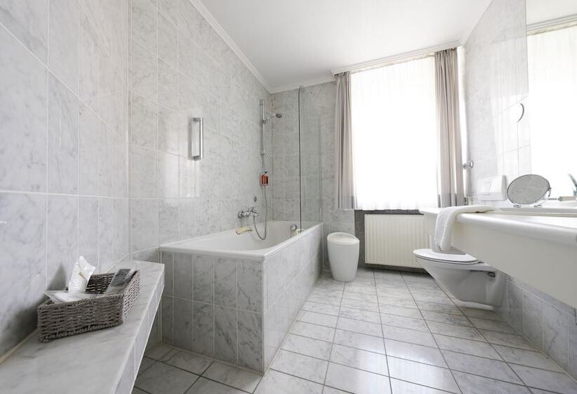 Номер Deluxe, Bayerischer Hof