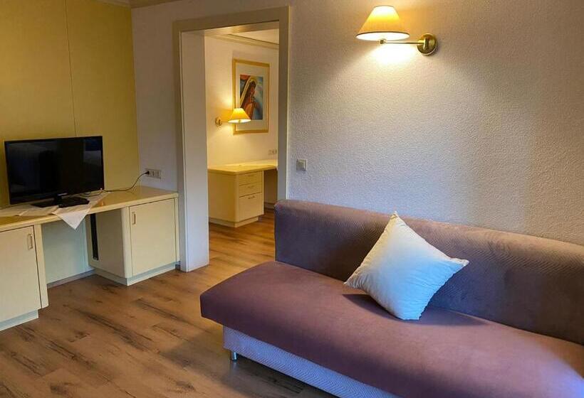 スタンダードルーム, Belmont