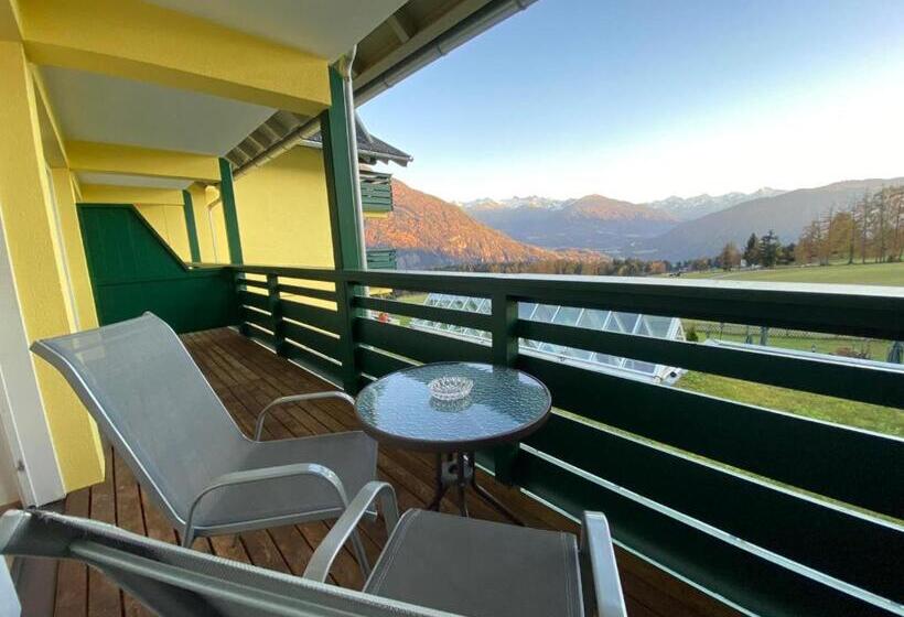 스탠다드 트리플 룸, Belmont