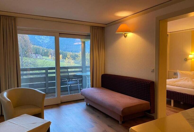 스탠다드 트리플 룸, Belmont