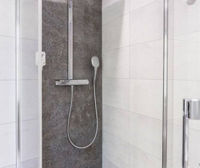 Pokój klasy Biznes, Demas München Unterhaching