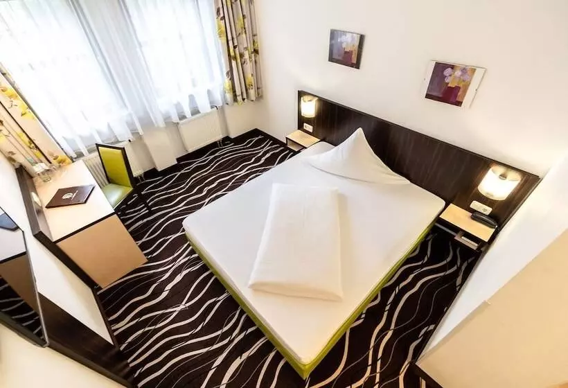 Chambre Standard, Demas München Unterhaching