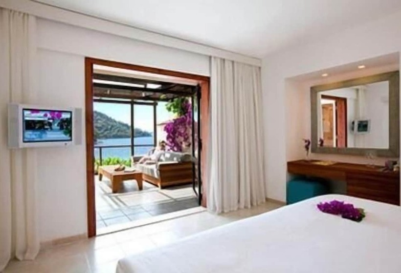 Номер Superior с Террасой, Hillside Beach Club