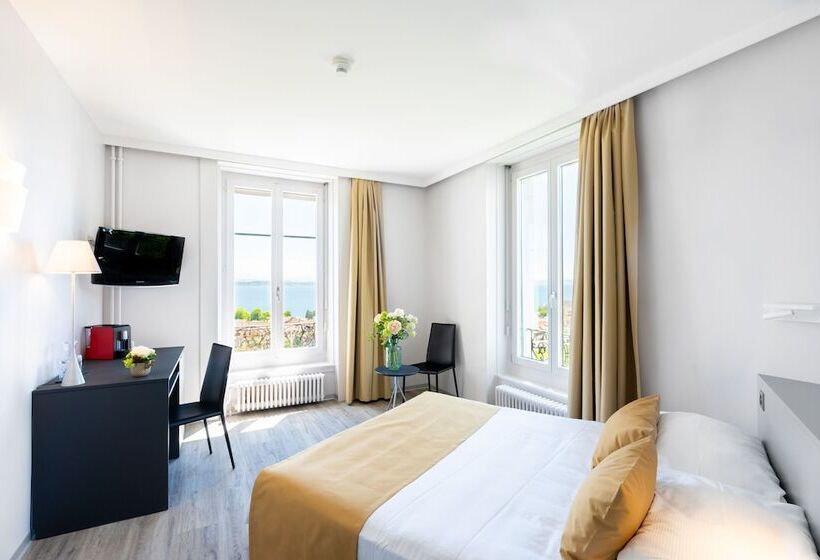غرفة قياسية مطلّة علي البحيرة, Hôtel Alpes & Lac