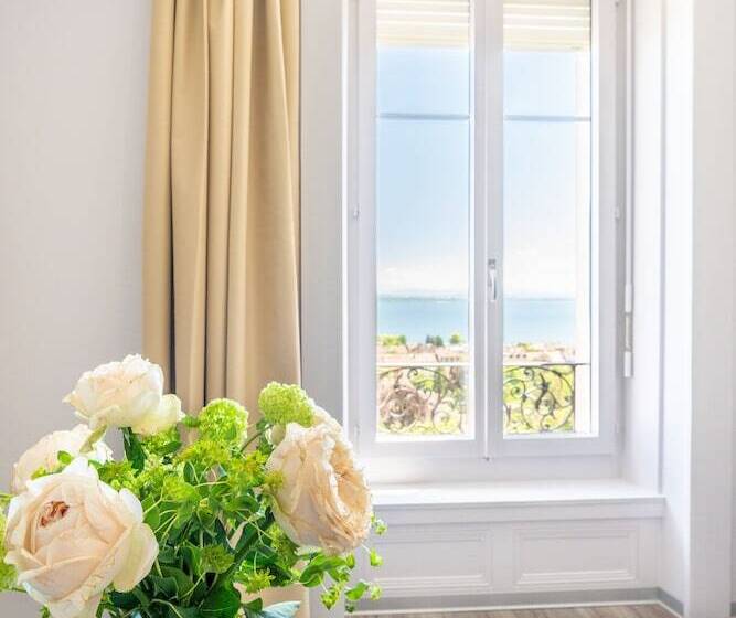 غرفة قياسية مطلّة علي البحيرة, Hôtel Alpes & Lac