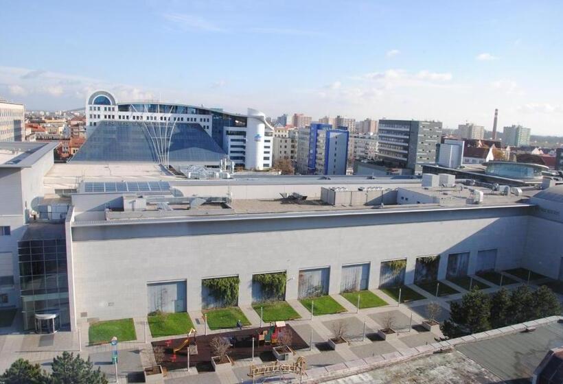 غرفة ديلوكس, Labe