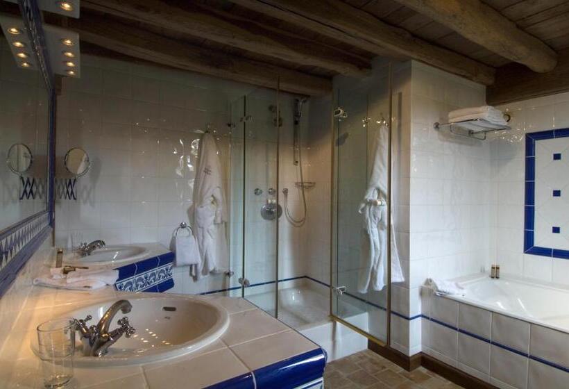 غرفة قياسية رباعية, Le Hameau De Barboron