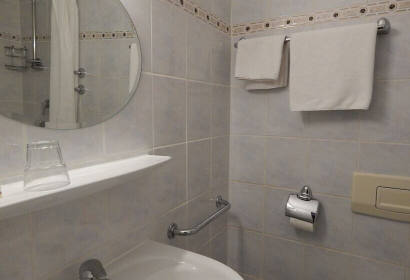 Номер Стандарт Индивидуальный, Montree