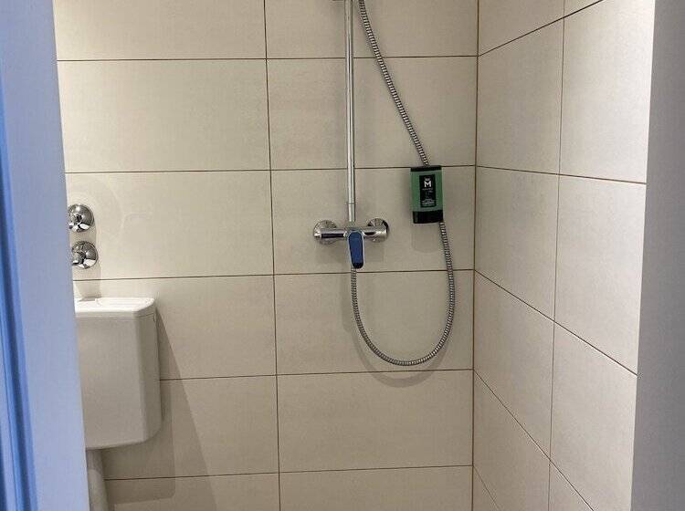 Номер Стандарт, Montree