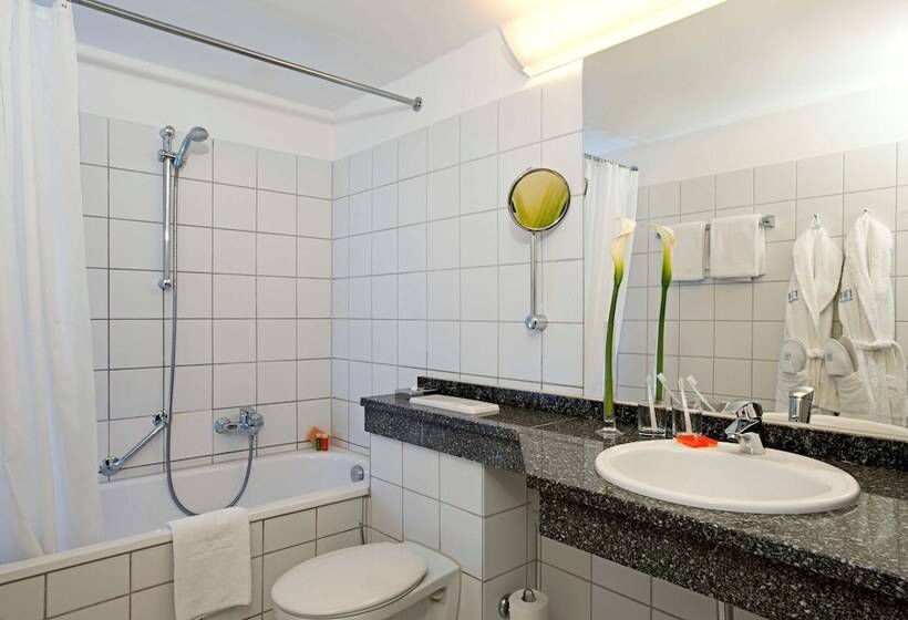 Quarto Triplo Standart, NH Hirschberg Heidelberg