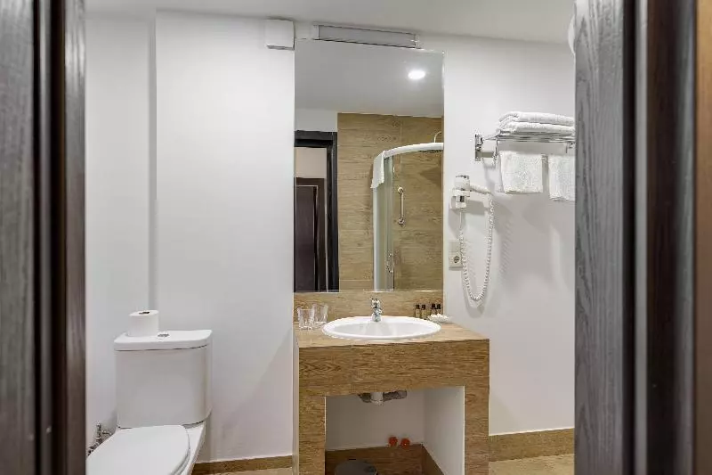 اتاق سوپریور سه تخته, Scandic Gdańsk