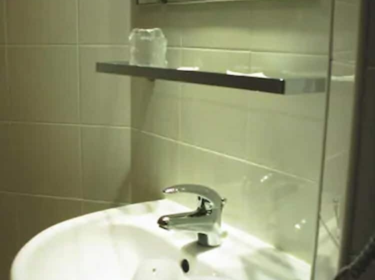 اتاق استاندارد یک نفره, Terminus Orléans Paris