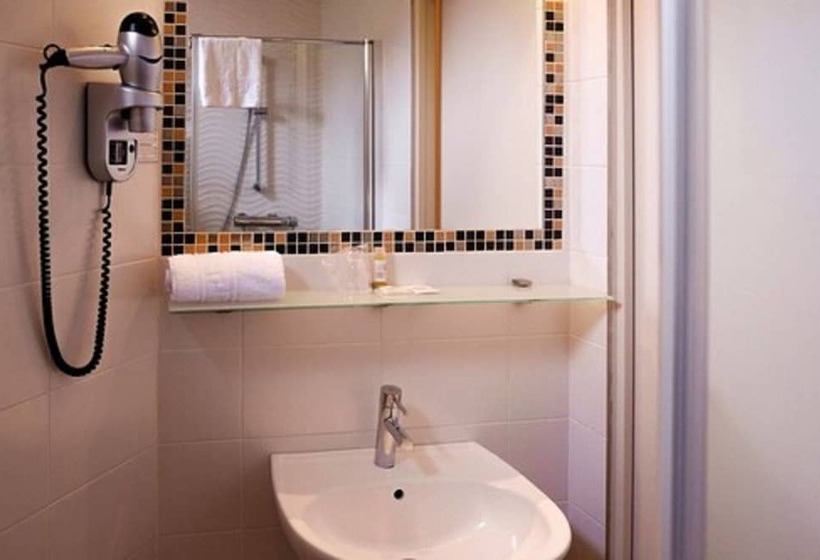 اتاق استاندارد, Terminus Orléans Paris