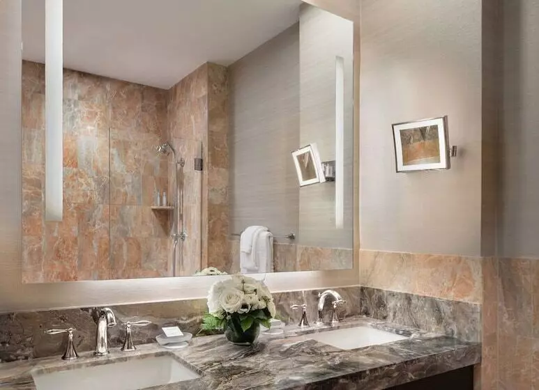 Superior-huone, Trump International New York
