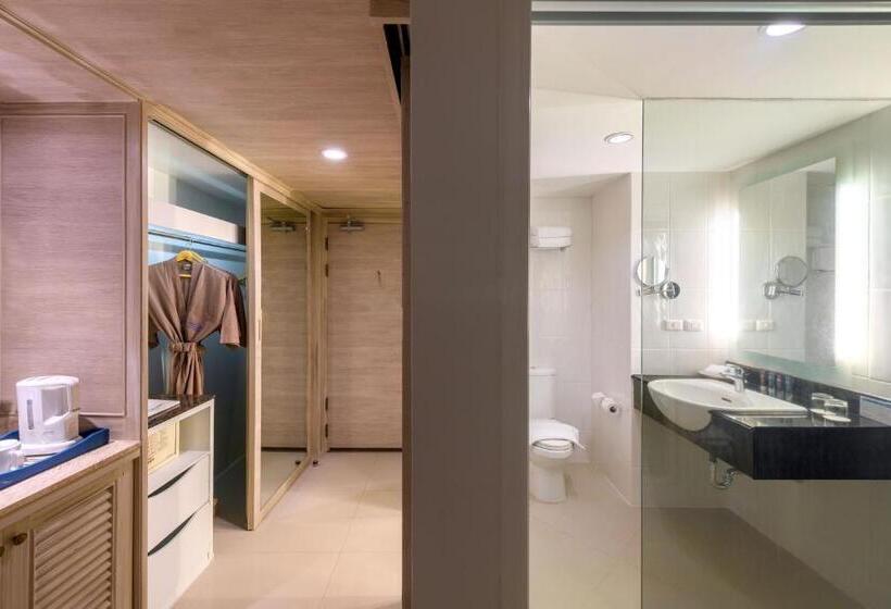 اتاق لوکس با چشمانداز دریا, Novotel Phuket Resort