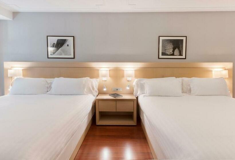 سوییت جونیور, Suites Plaza Hotel & Wellness Andorra