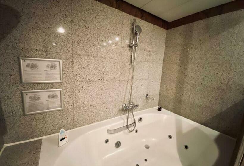 سوییت جونیور لوکس, Suites Plaza Hotel & Wellness Andorra