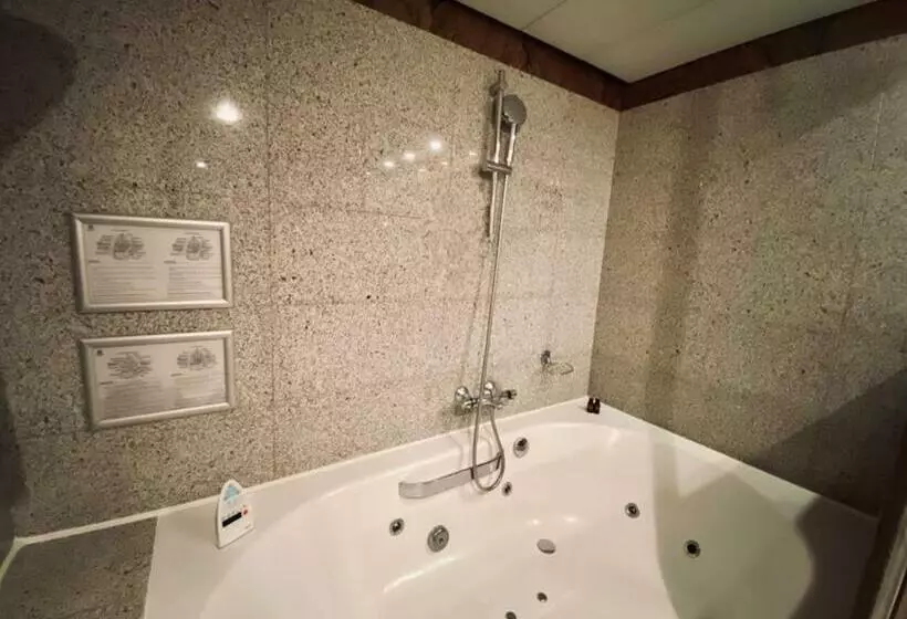 سوییت جونیور لوکس, Suites Plaza Hotel & Wellness Andorra