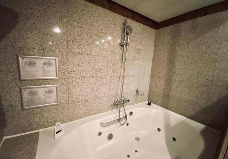 سوییت جونیور لوکس, Suites Plaza Hotel & Wellness Andorra