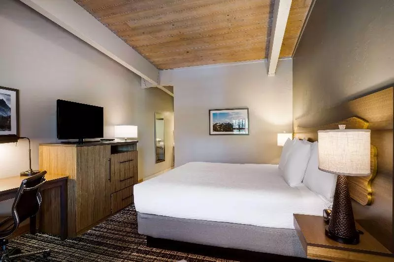 身障者適用キングサイズベッドルーム, Best Western Antlers At Glenwood Springs