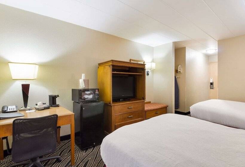 غرفه قياسيه سريرين مزدوجين, Best Western Braddock Inn