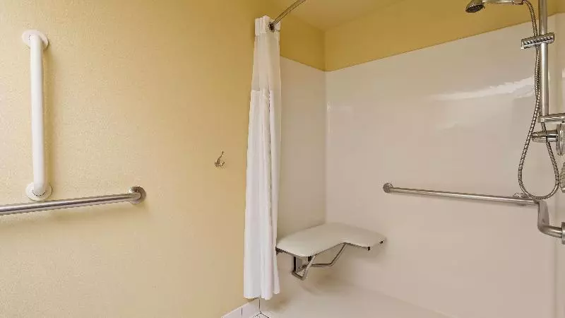 اتاق استاندارد برای معلولان, Best Western Plus Plaza By The Green