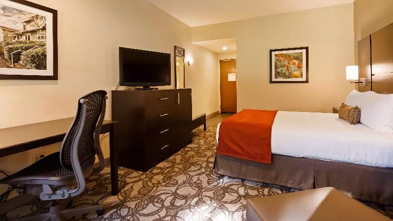 اتاق استاندارد برای معلولان, Best Western Plus Plaza By The Green